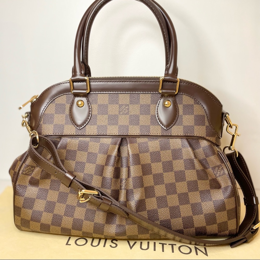 ❌Sold❌ Authentic Louis Vuitton Trevi PM